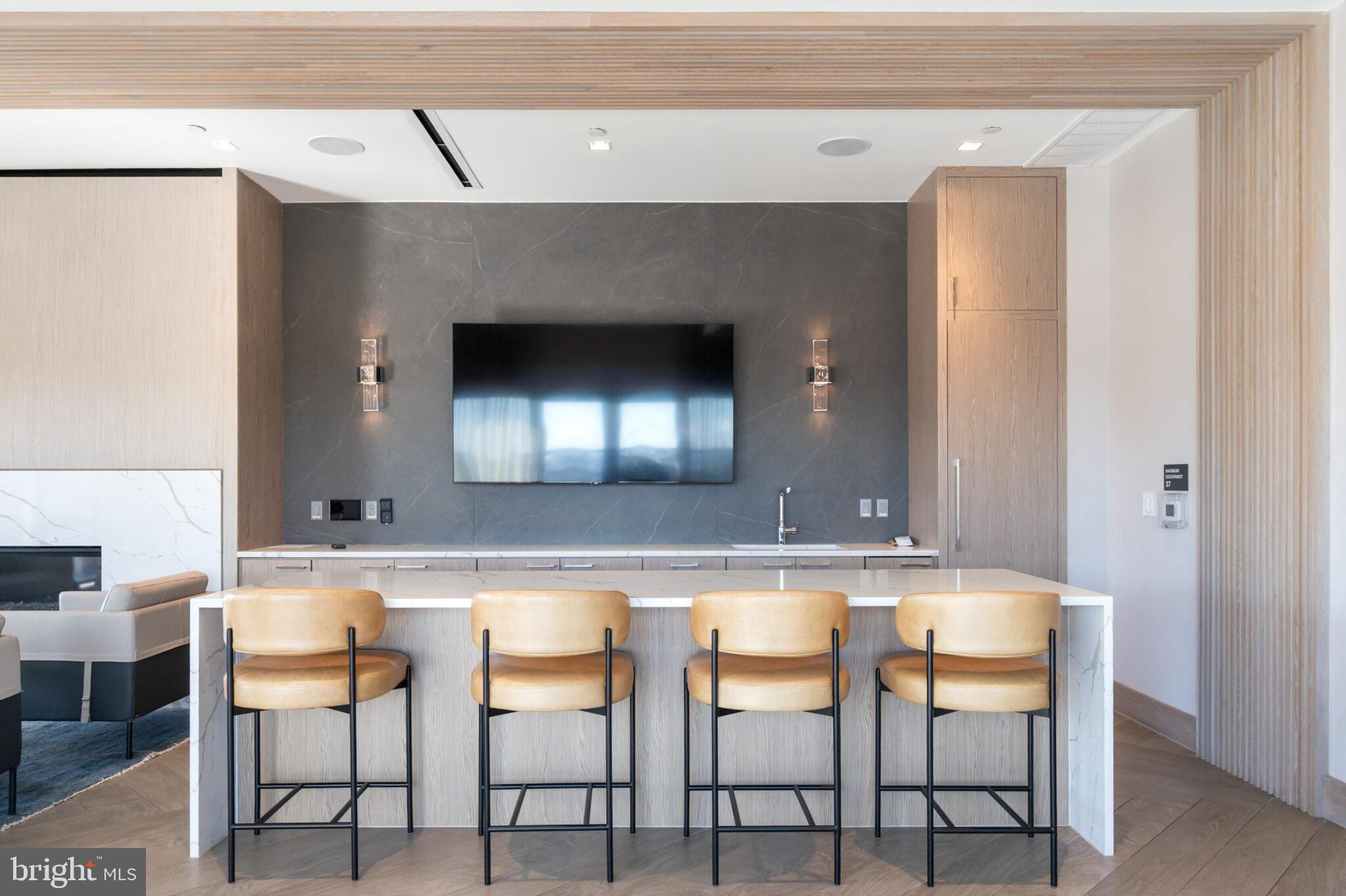 701 Swann Avenue, Unit 611 Alexandria, VA 22301 - Photo 38 of 51