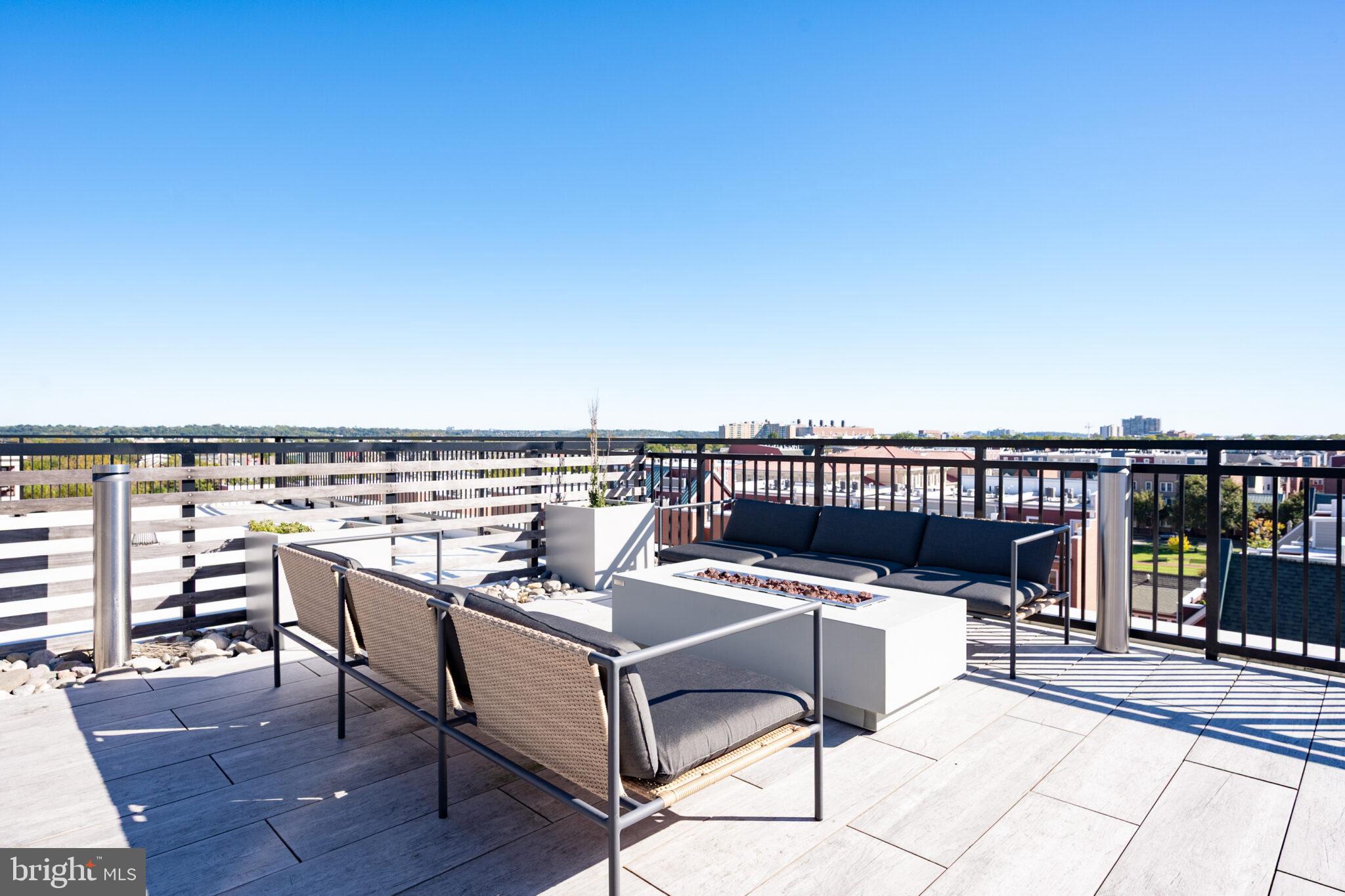 701 Swann Avenue, Unit 611 Alexandria, VA 22301 - Photo 41 of 51