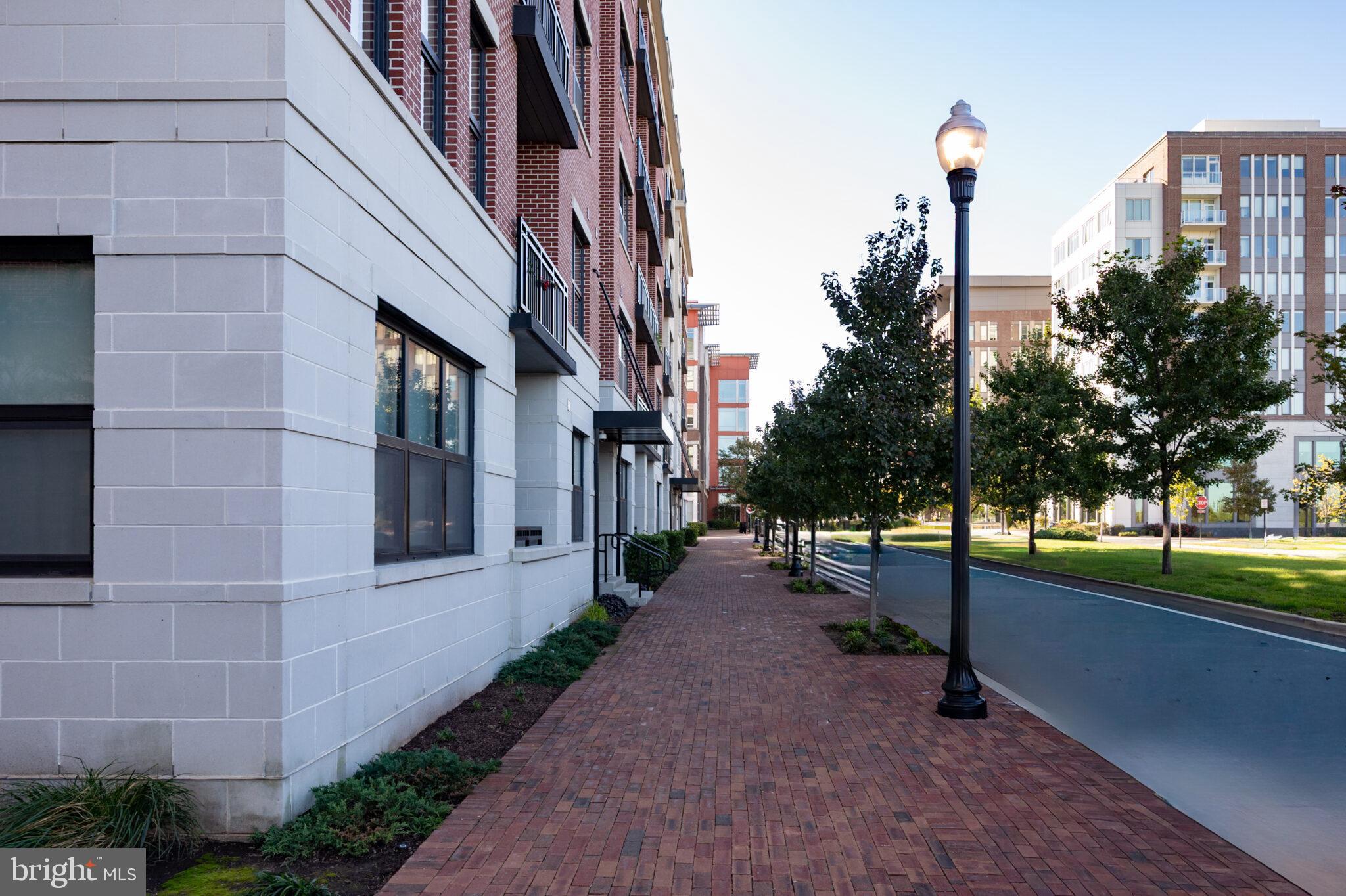 701 Swann Avenue, Unit 611 Alexandria, VA 22301 - Photo 47 of 51