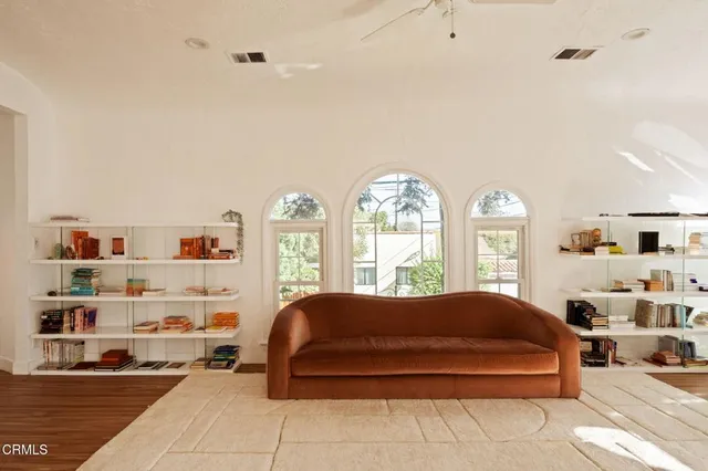 $4,195 | 5166 Packard Street, Los Angeles, CA 90019