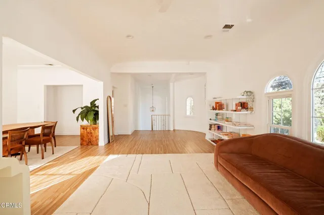 $4,195 | 5166 Packard Street, Los Angeles, CA 90019