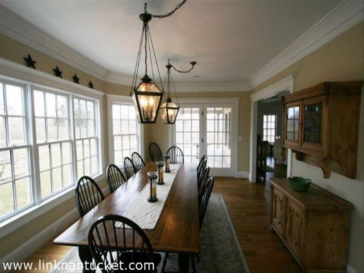 13 R Burnell Street Nantucket, MA 02554 - Photo 9 of 27 Gallery Image 9