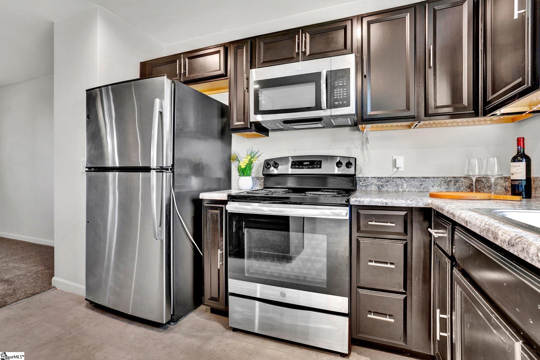 11 Tattershall Road Greenville, SC 29605 - Photo 12 of 39