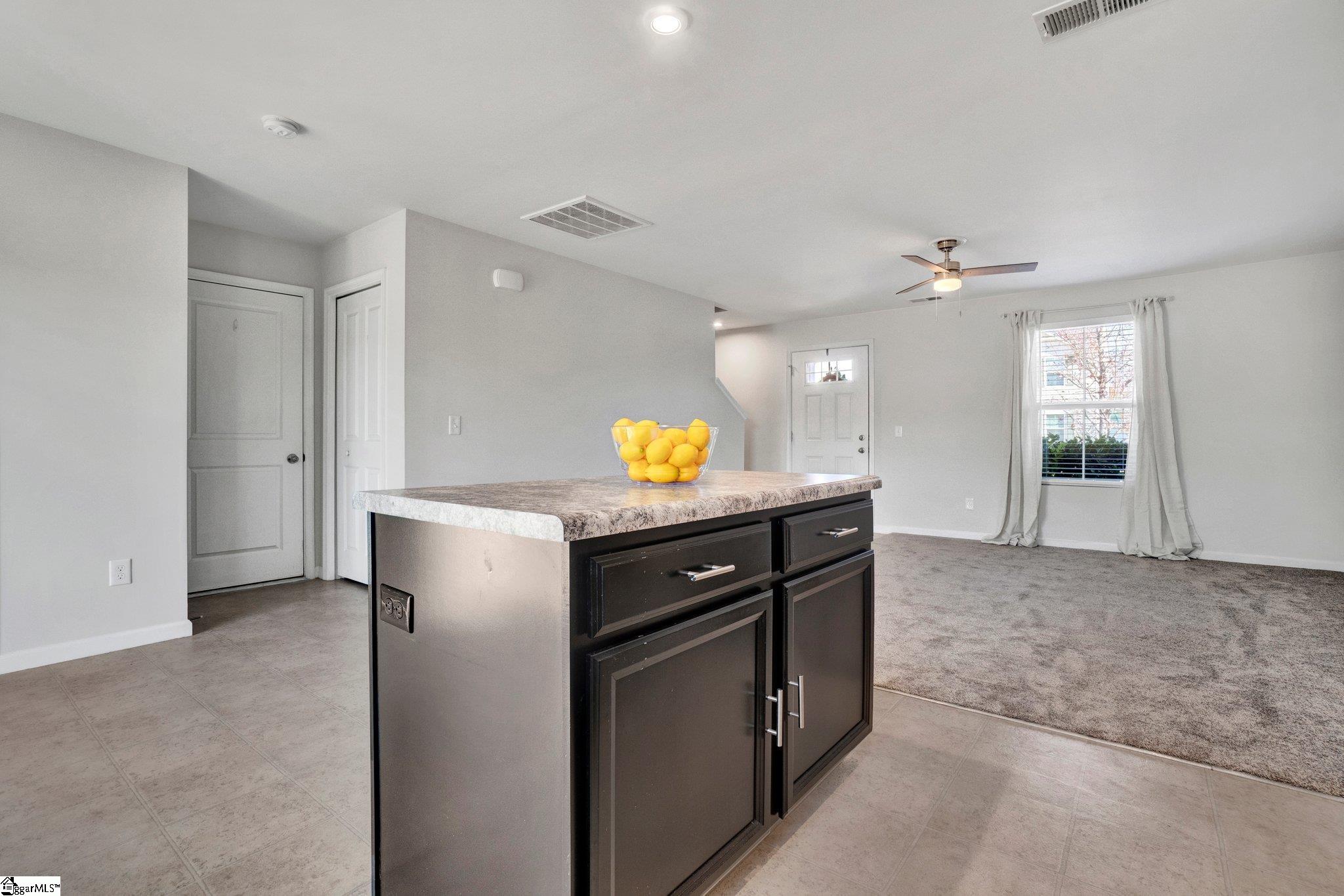 11 Tattershall Road Greenville, SC 29605 - Photo 15 of 39