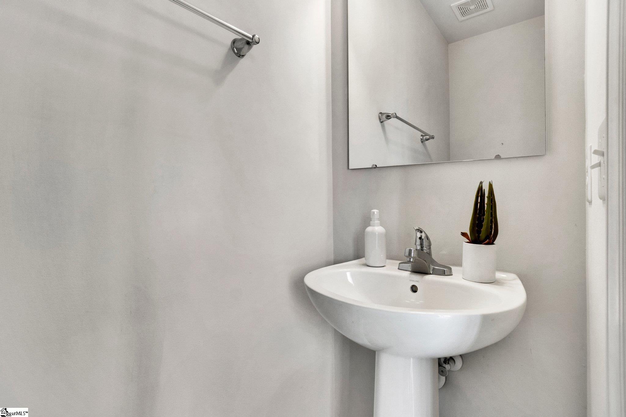 11 Tattershall Road Greenville, SC 29605 - Photo 19 of 39