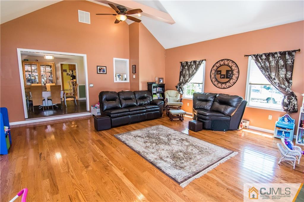 37 Weldon Road Matawan, NJ 07747 - Photo 6 of 23 Gallery Image 6