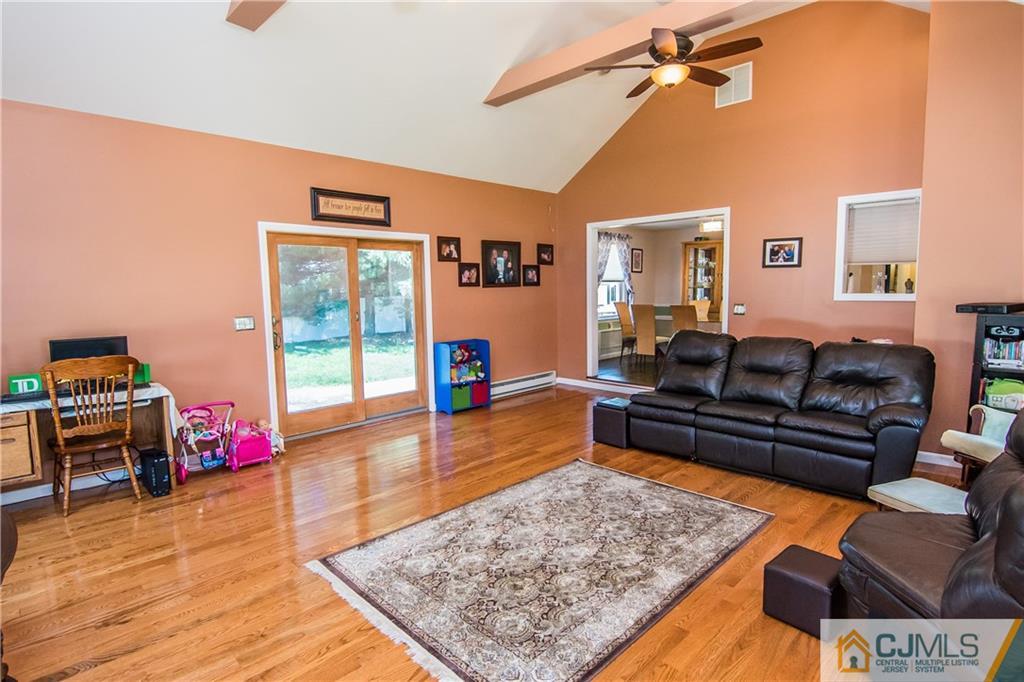 37 Weldon Road Matawan, NJ 07747 - Photo 7 of 23 Gallery Image 7