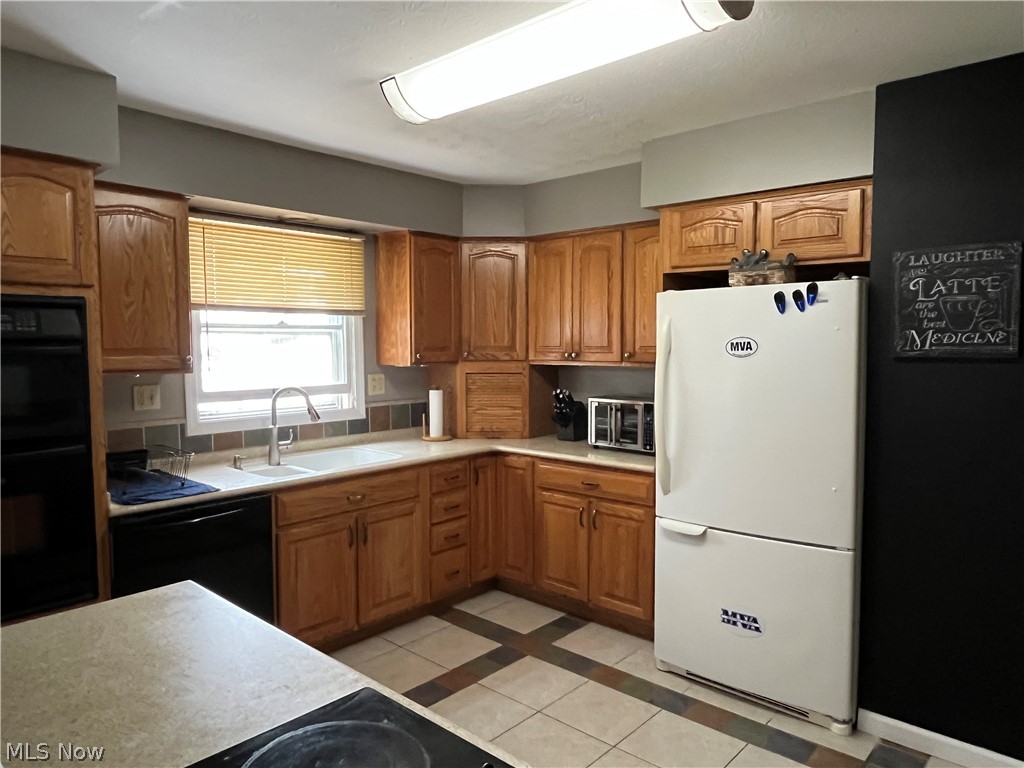 274 Dorchester Road Akron, OH 44313 - Photo 4 of 21