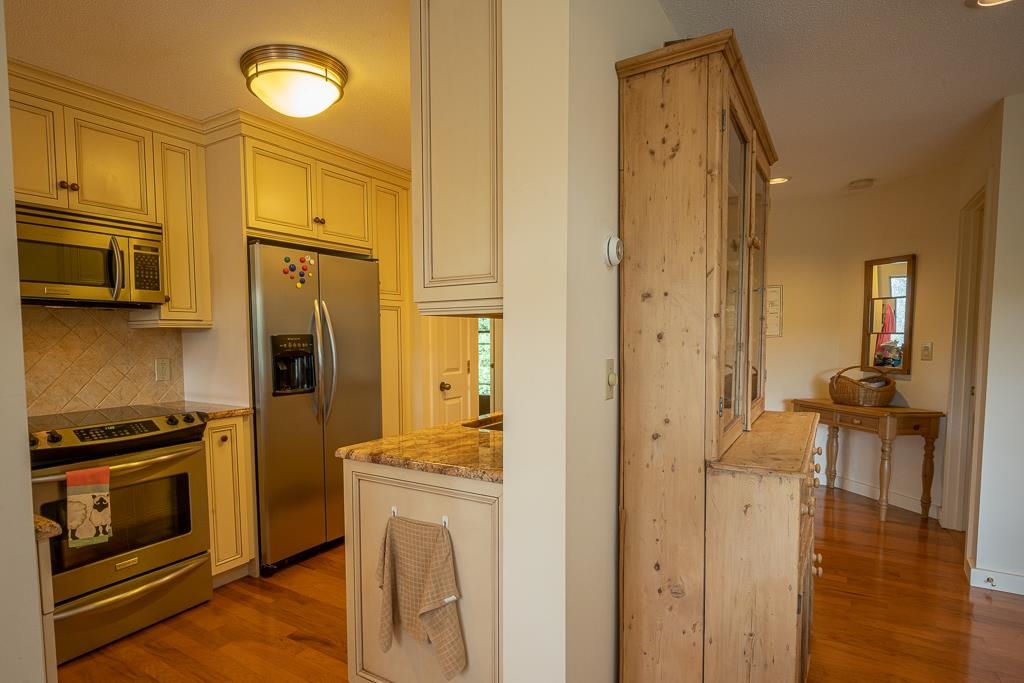 1140 Murphys Road, Unit 2D Hartford, VT 05059 - Photo 5 of 40 Gallery Image 5