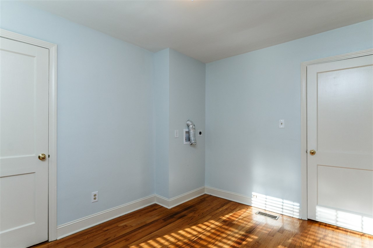 607 Frank Street Raleigh, NC 27604 - Photo 12 of 23 Photo 12