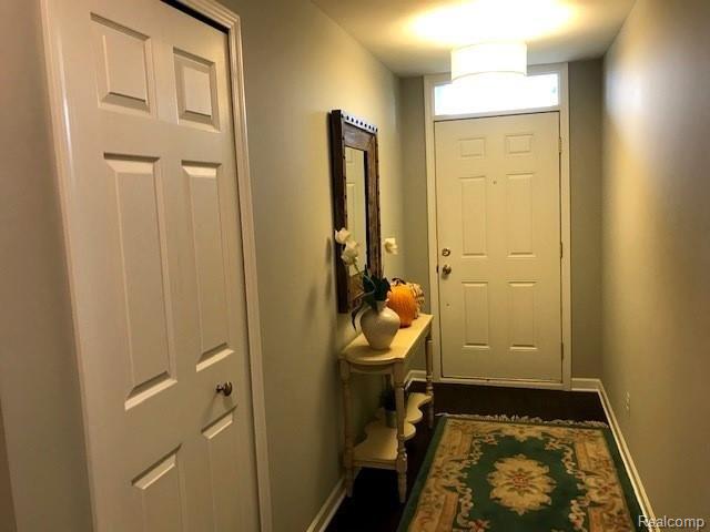 3626 Oakmonte Boulevard, Unit 81 Rochester, MI 48306 - Photo 3 of 24