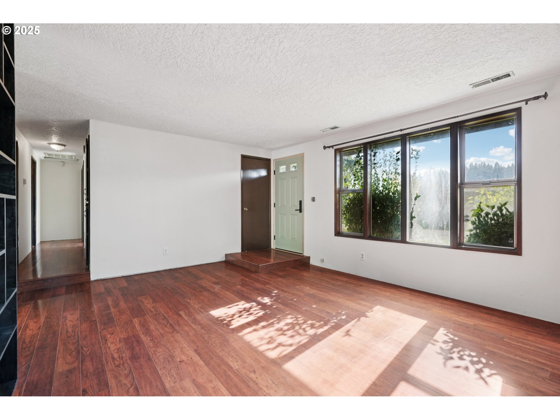 103 Scott Street Longview, WA 98632 - Photo 13 of 46