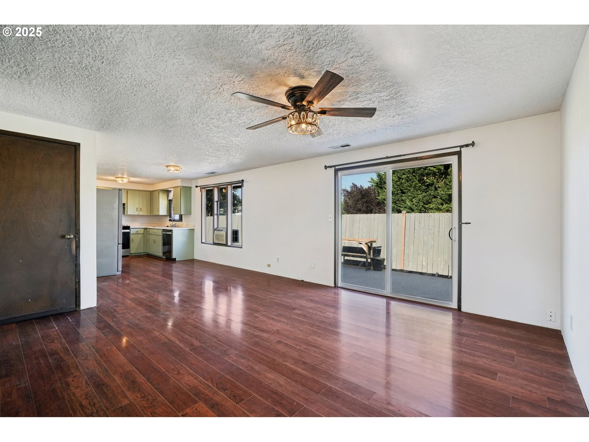 103 Scott Street Longview, WA 98632 - Photo 15 of 46