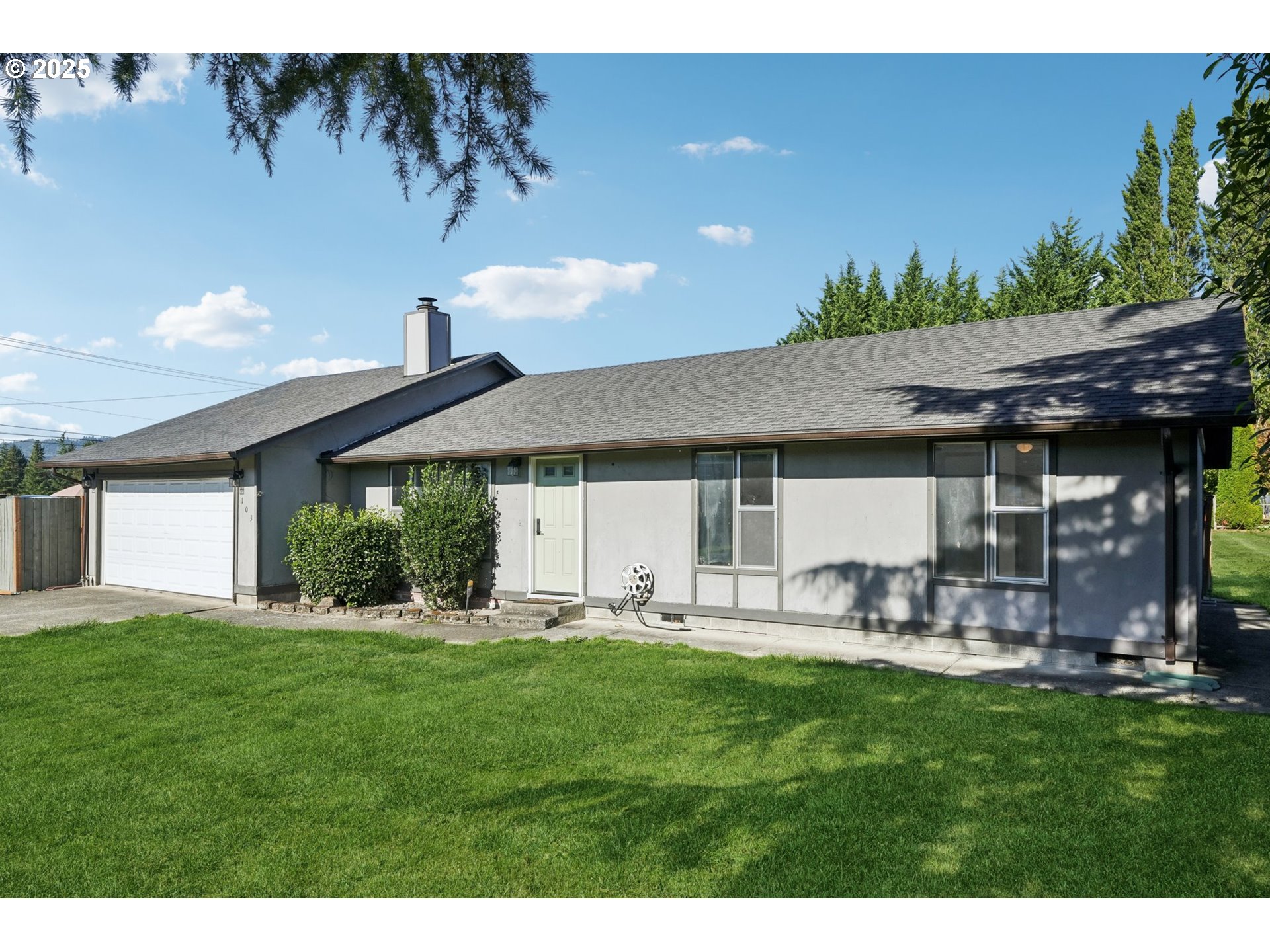 103 Scott Street Longview, WA 98632 - Photo 2 of 46