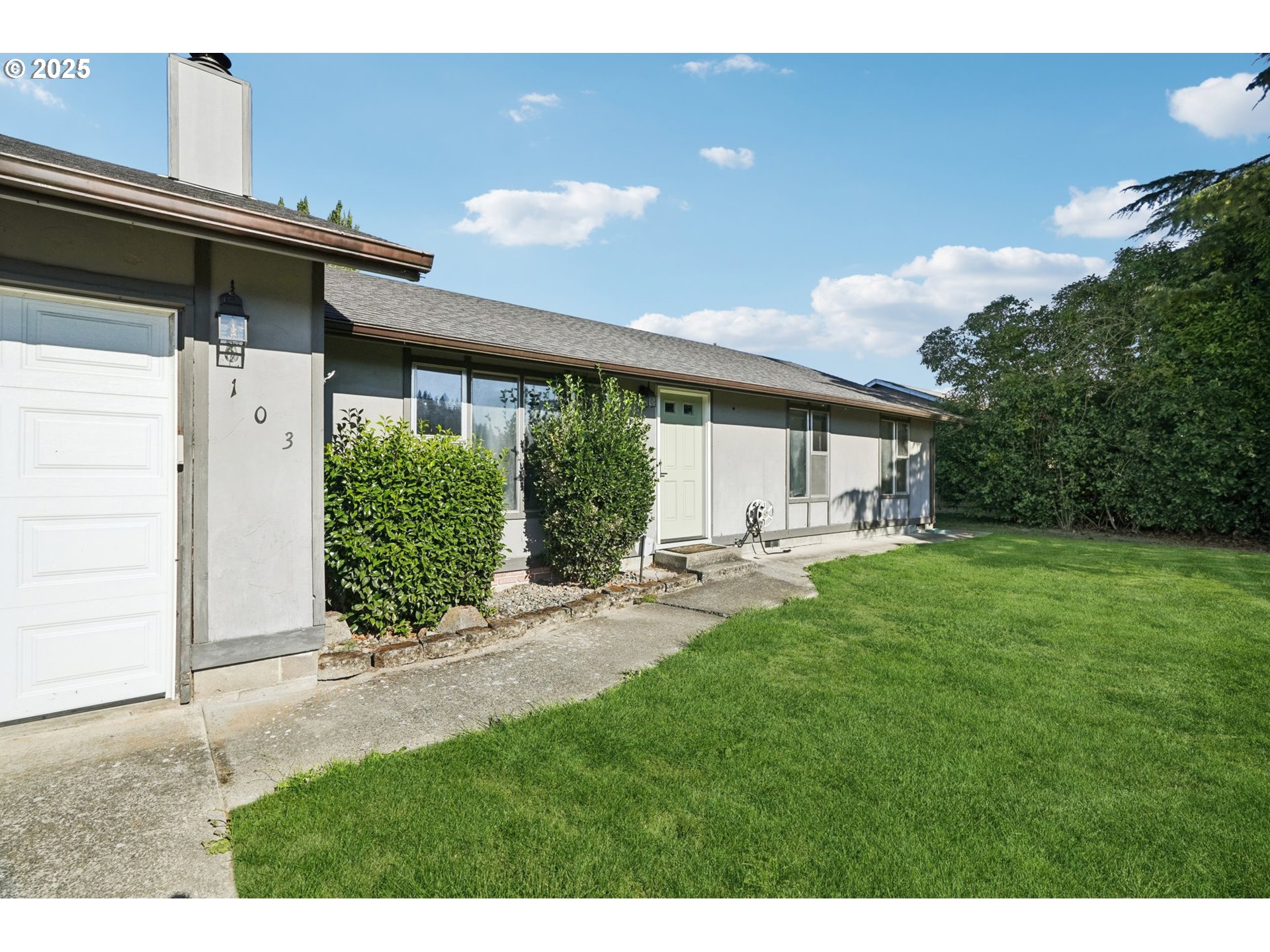 103 Scott Street Longview, WA 98632 - Photo 3 of 46