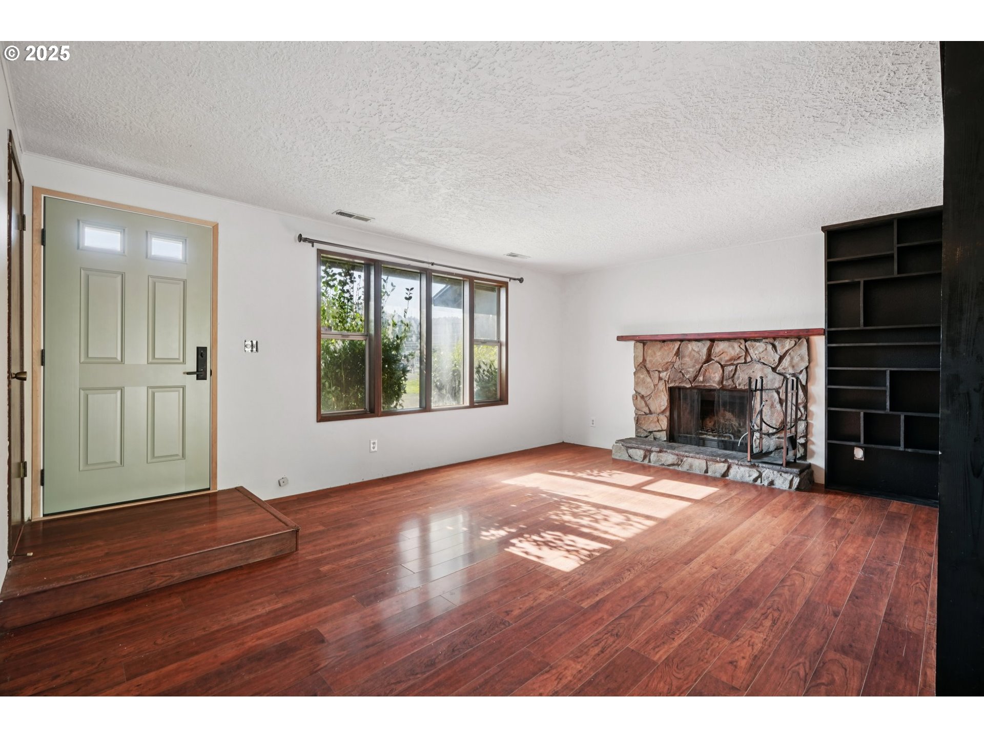 103 Scott Street Longview, WA 98632 - Photo 8 of 46