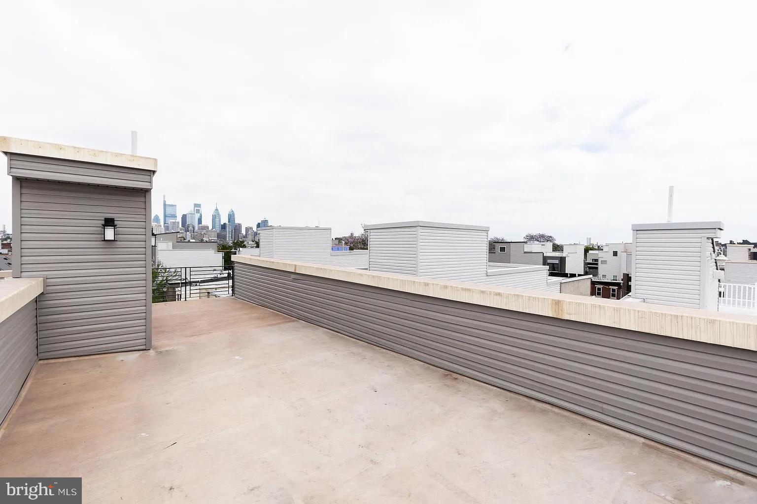 2055 Tasker Street Philadelphia, PA 19145 - Photo 35 of 40 a view of a terrace