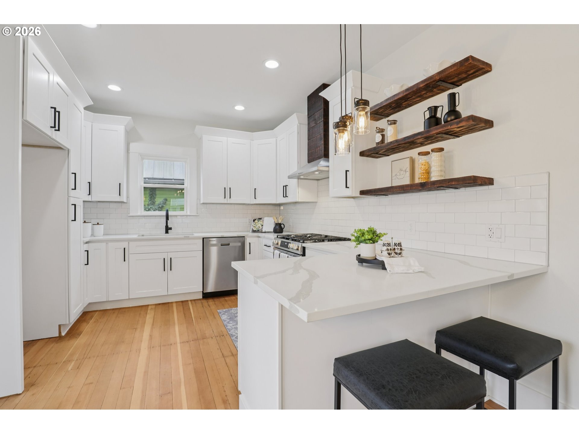 832 Northeast Failing Street Portland, OR 97212 - Photo 17 of 45