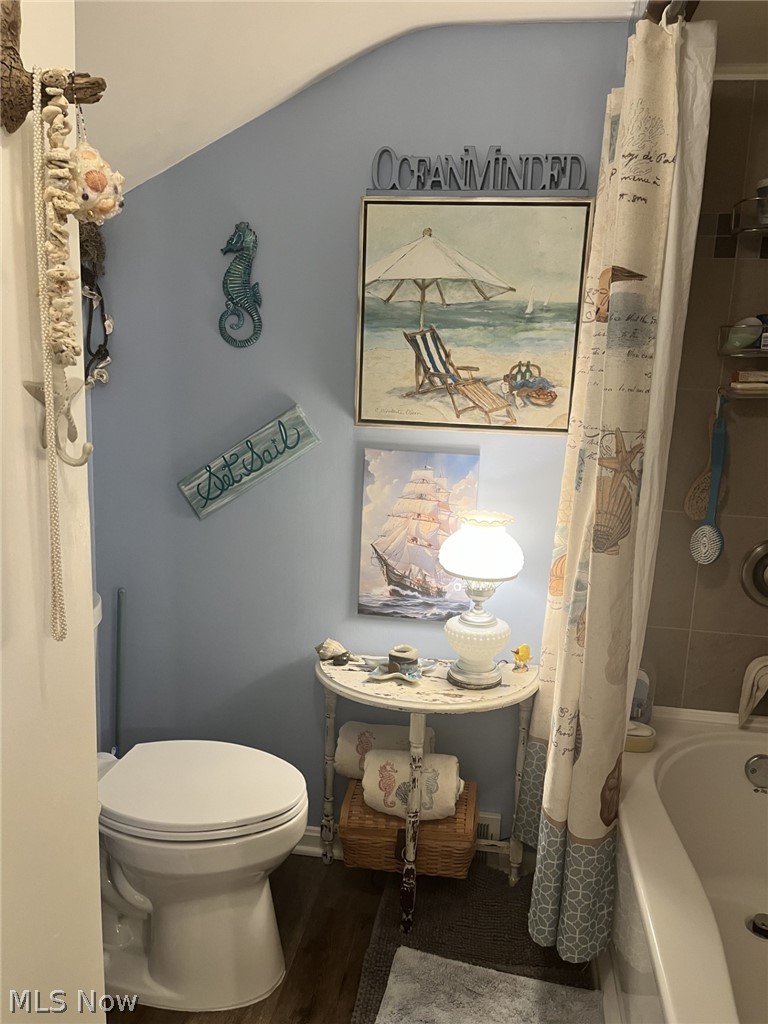 6795 Wadsworth Road Medina, OH 44256 - Photo 9 of 48 Second Floor Bathroom