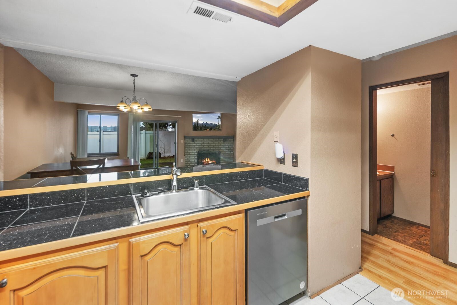 323 Southwest 112th Street, Unit 102 Seattle, WA 98146 - Photo 4 of 32