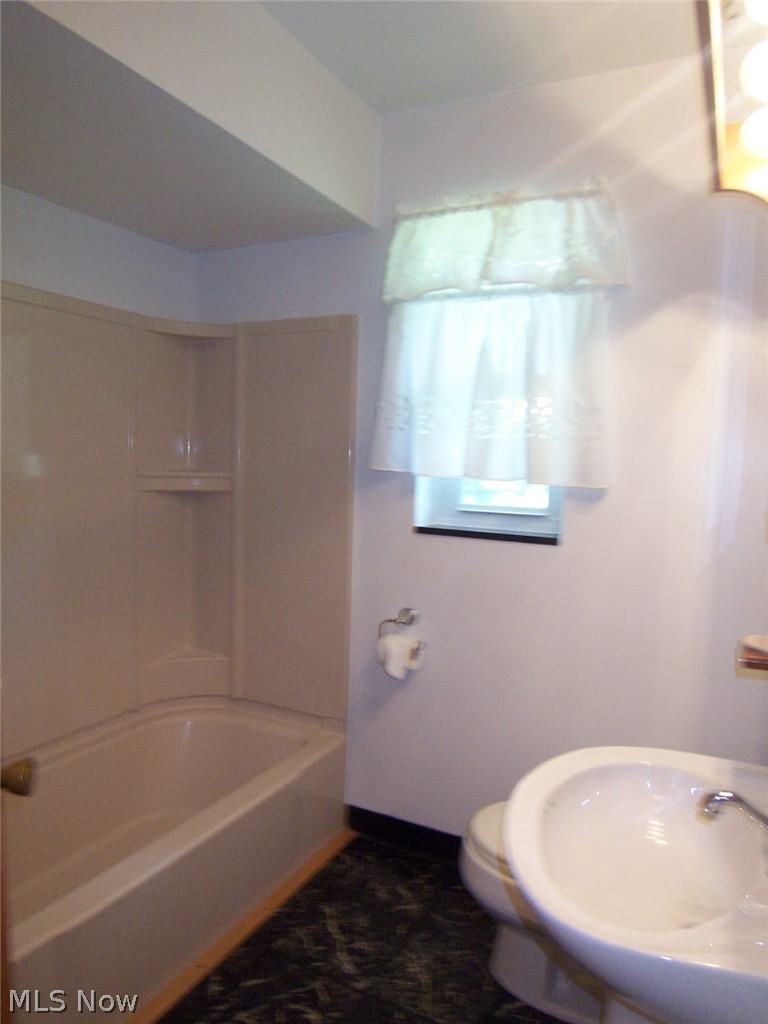 5798 Nolley Road Akron, OH 44319 - Photo 10 of 16