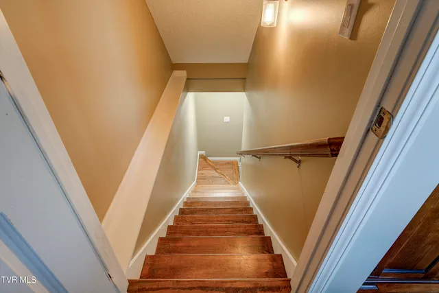 $329,000 | 101 May Apple Road, Bluff City, TN 37618