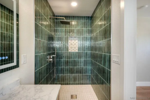 $884,000 | 578 East Indian Rock Road, Vista, CA 92084