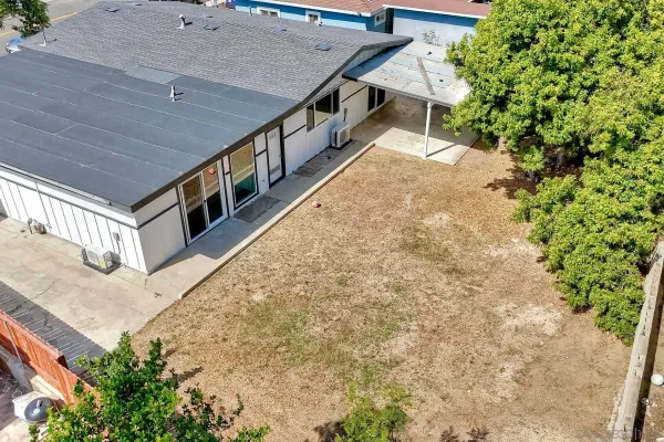 $884,000 | 578 East Indian Rock Road, Vista, CA 92084