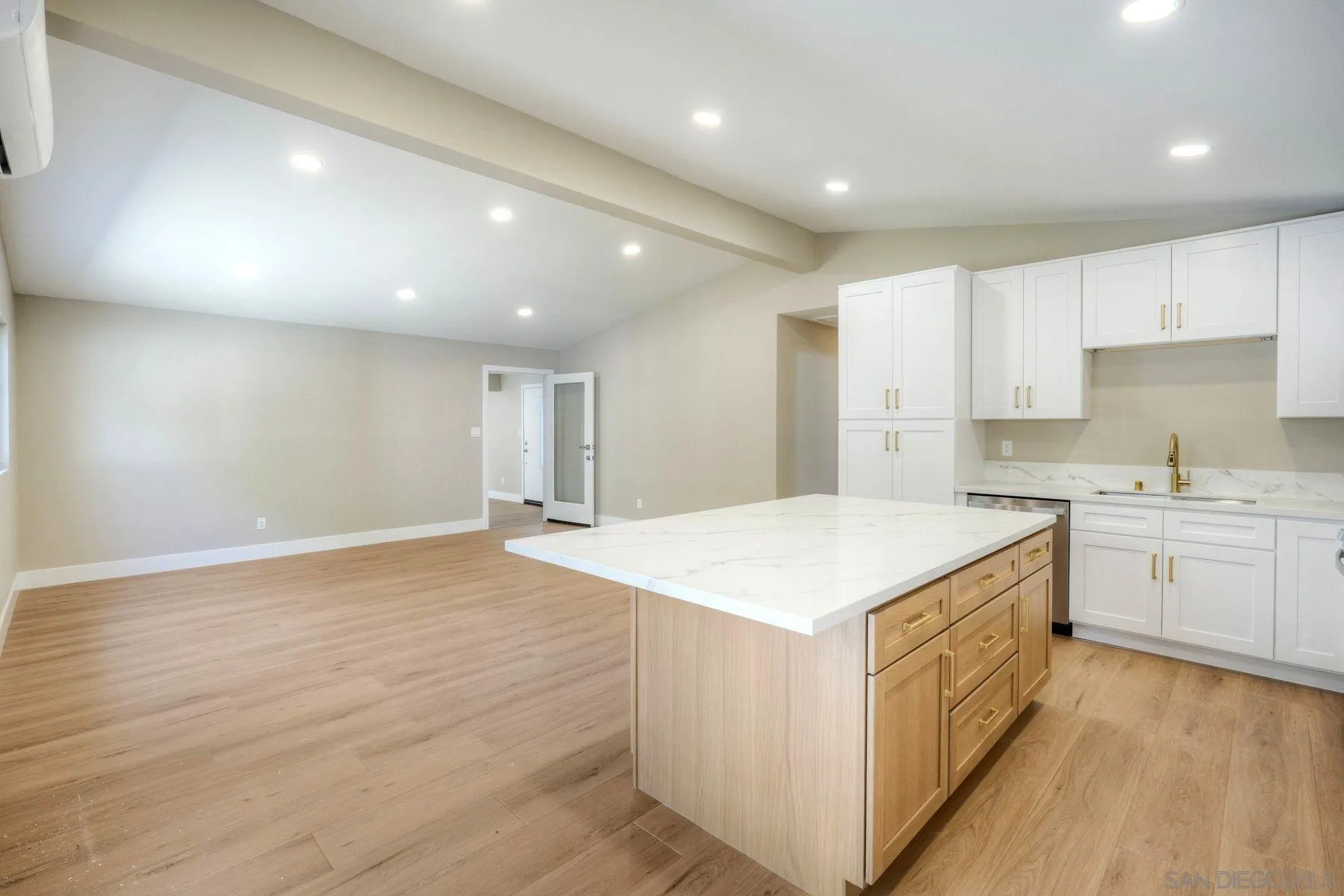 578 East Indian Rock Road Vista, CA 92084 - Photo 2 of 28