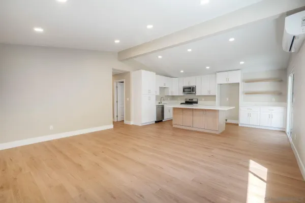 $884,000 | 578 East Indian Rock Road, Vista, CA 92084