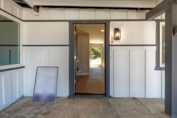 $884,000 | 578 East Indian Rock Road, Vista, CA 92084