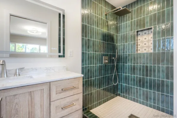 $884,000 | 578 East Indian Rock Road, Vista, CA 92084