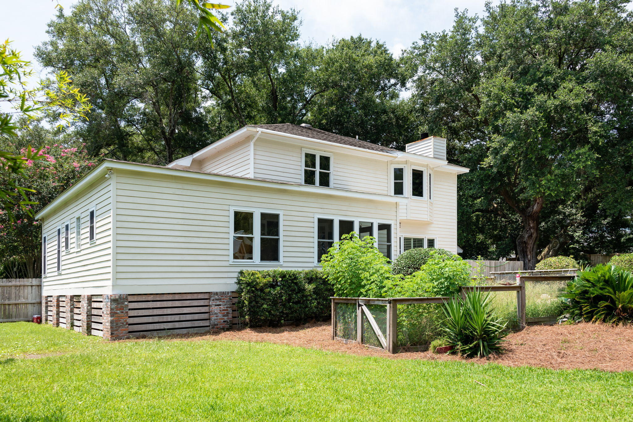864 Joe Rivers Road Charleston, SC 29412 - Photo 29 of 36 sunroom overlooking pool