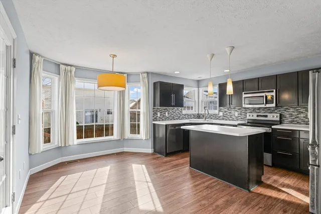 $309,900 | 3905 Brookfield Drive, Champaign, IL 61822