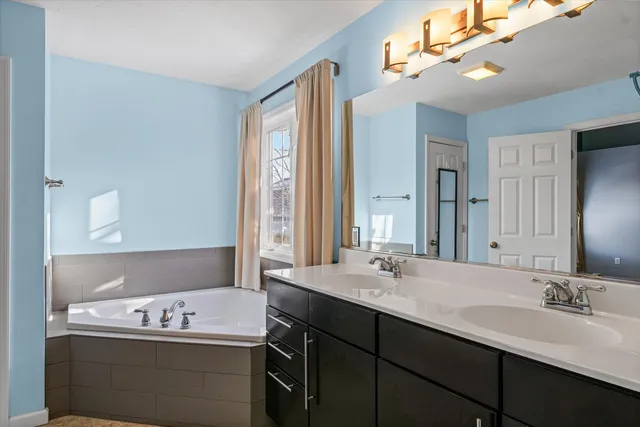 $309,900 | 3905 Brookfield Drive, Champaign, IL 61822