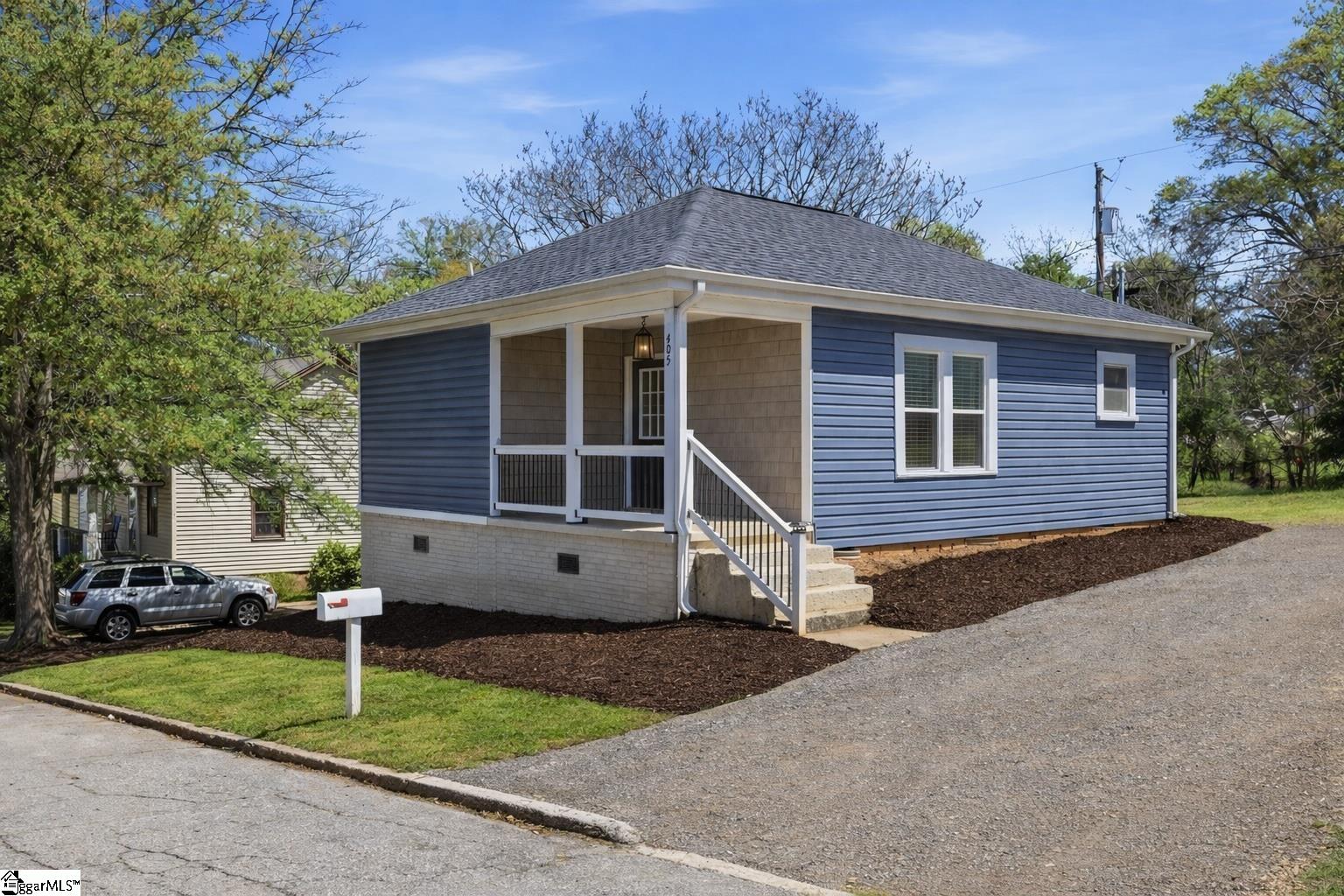 405 Hill Street Easley, SC 29640 - Photo 5 of 24