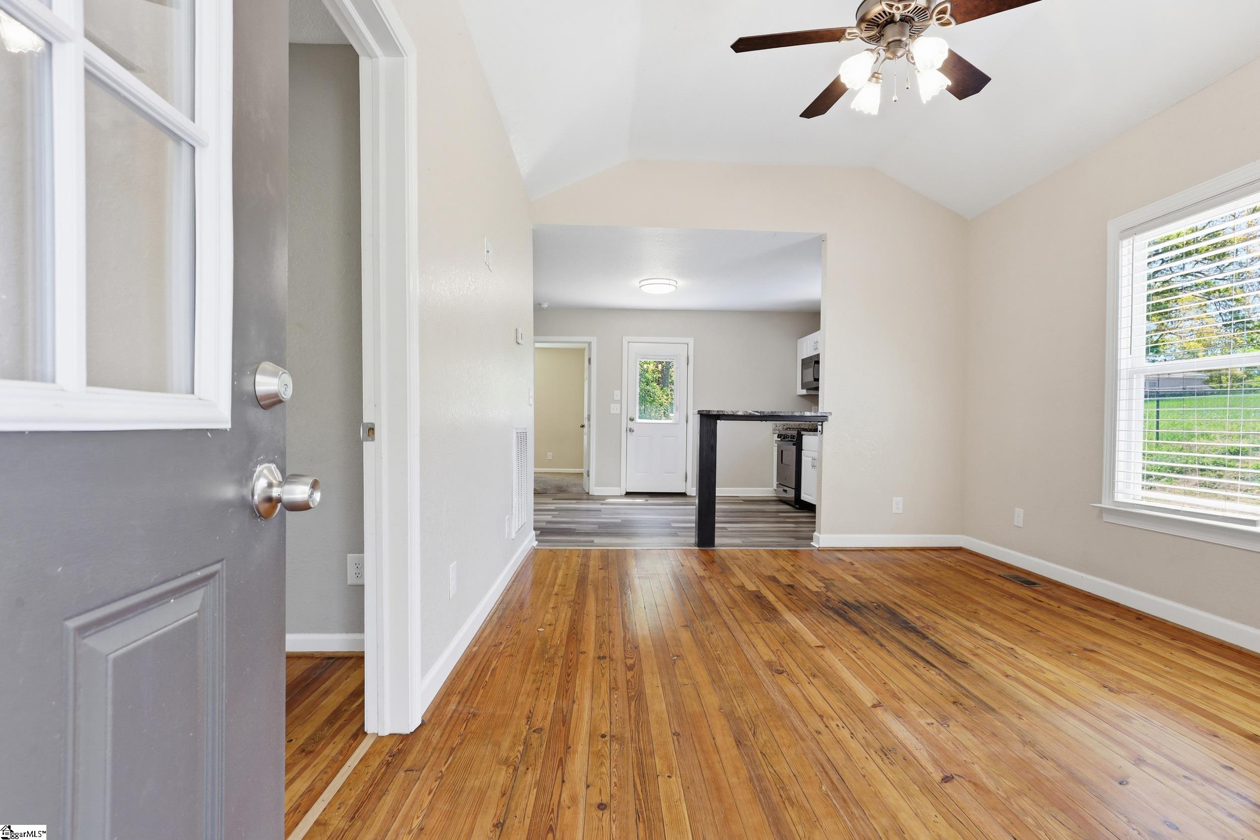 405 Hill Street Easley, SC 29640 - Photo 6 of 24