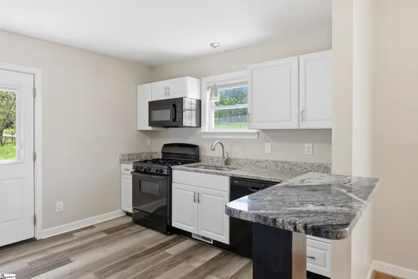 $219,900 | 405 Hill Street, Easley, SC 29640