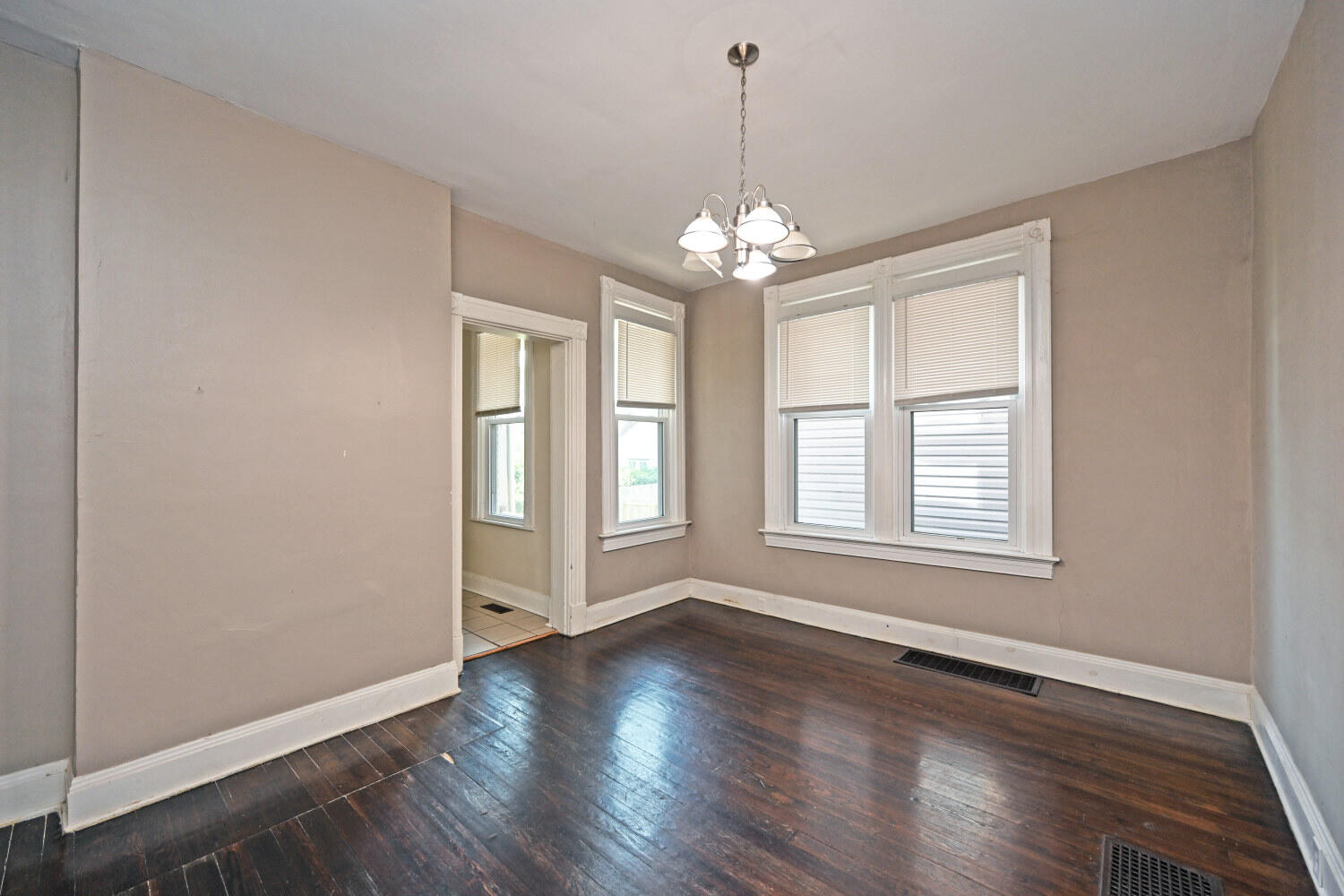 2032 Greenup Street Covington, KY 41014 - Photo 13 of 44