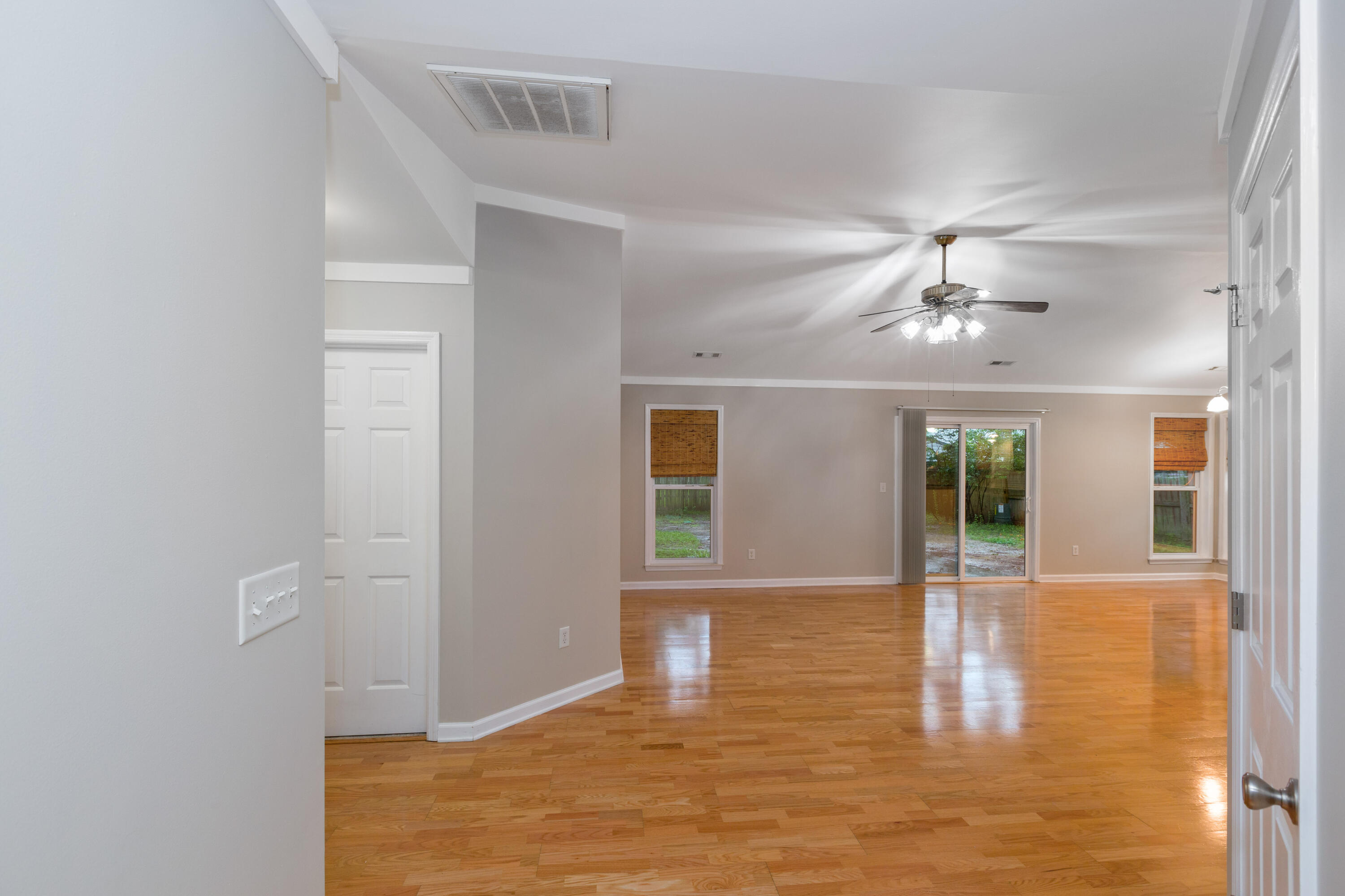 447 Indigo Road Goose Creek, SC 29445 - Photo 4 of 24 447 Indigo Rd_Brett Martin Photography-5