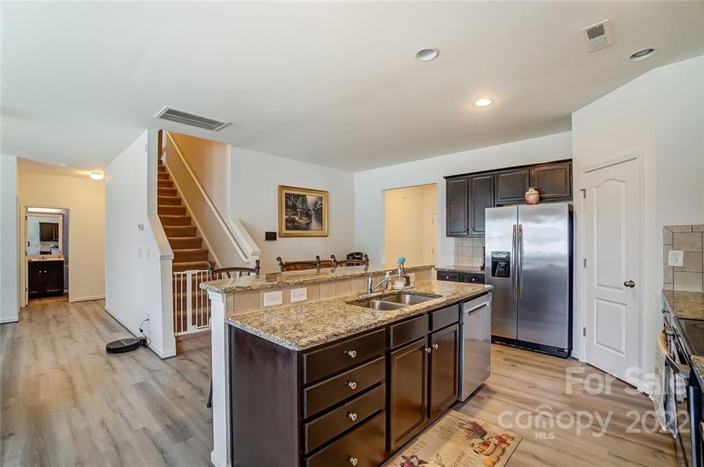 9003 Gray Willow Road Charlotte, NC 28227 - Photo 8 of 39 Gallery Image 8