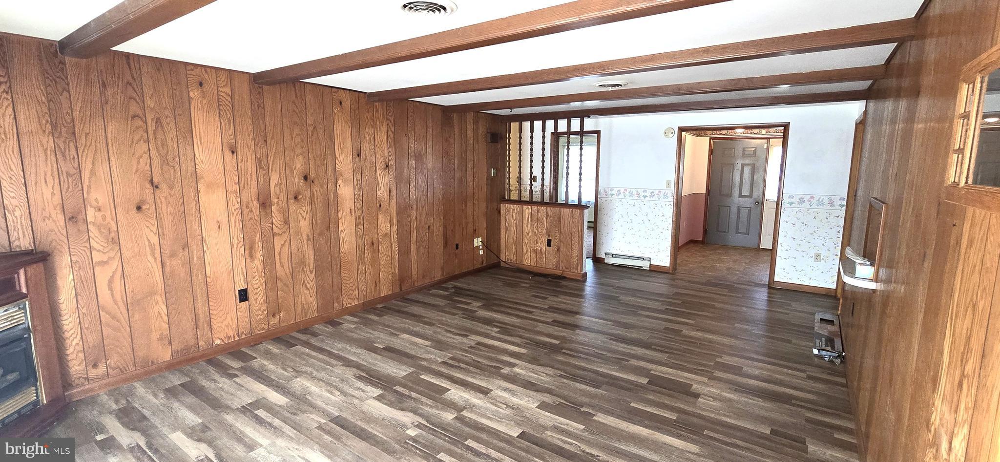 13682 Harbaugh Church Road Rouzerville, PA 17268 - Photo 20 of 42 Large Living Room