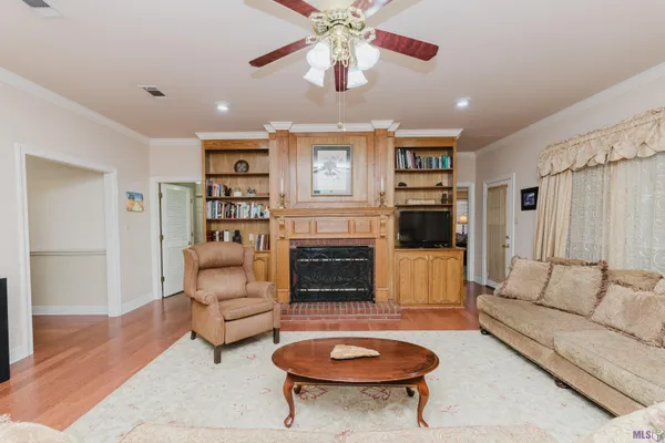 $315,000 | 6057 Snowden Drive, Baton Rouge, LA 70817
