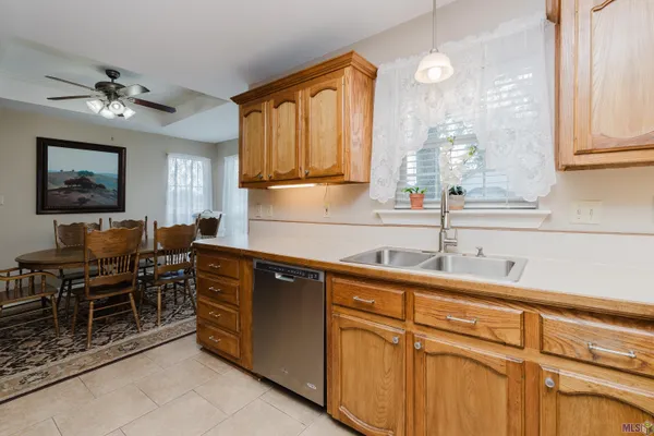 $315,000 | 6057 Snowden Drive, Baton Rouge, LA 70817