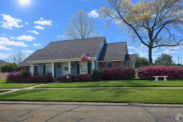 $315,000 | 6057 Snowden Drive, Baton Rouge, LA 70817