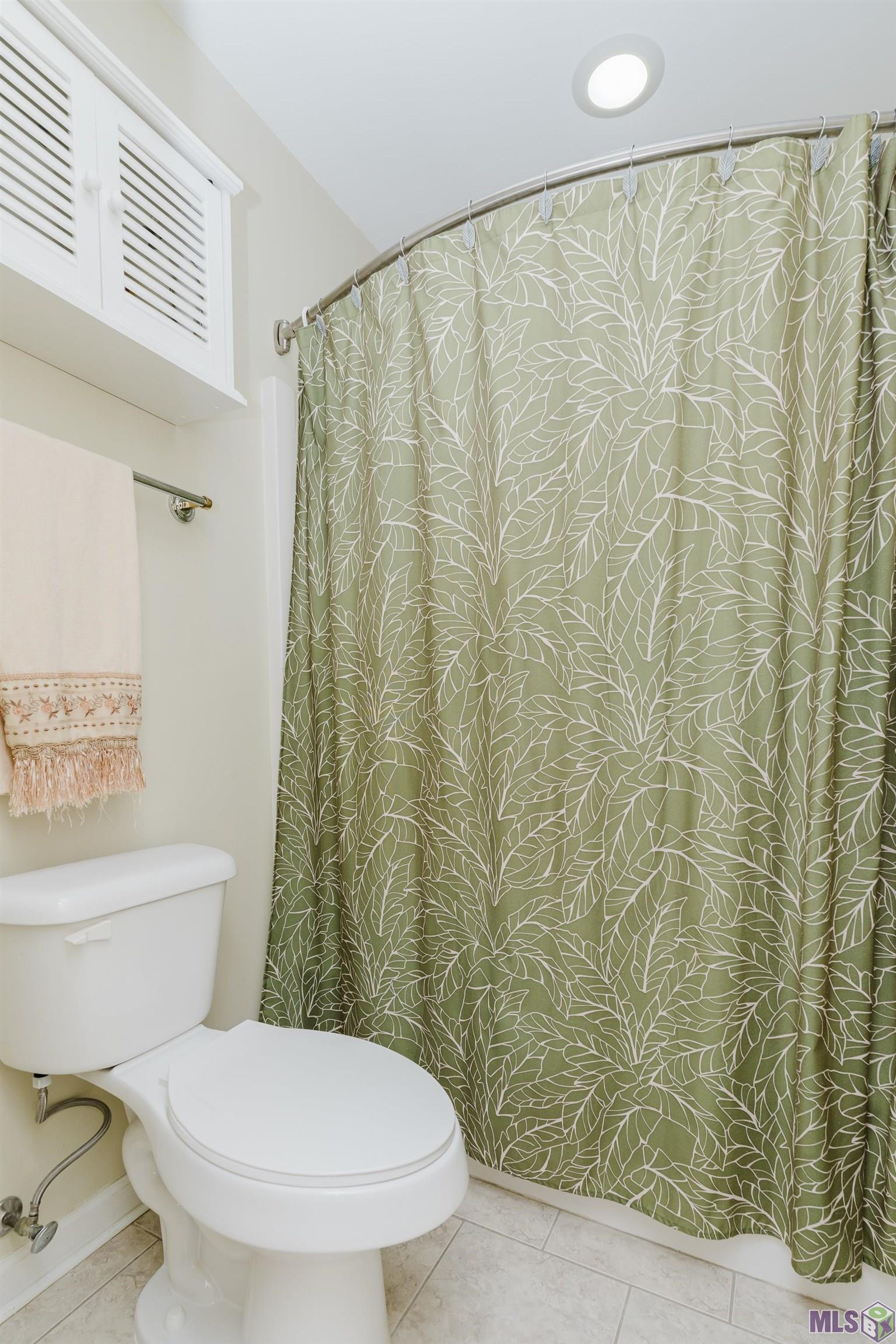 6057 Snowden Drive Baton Rouge, LA 70817 - Photo 51 of 51 Shower-Tub Combo