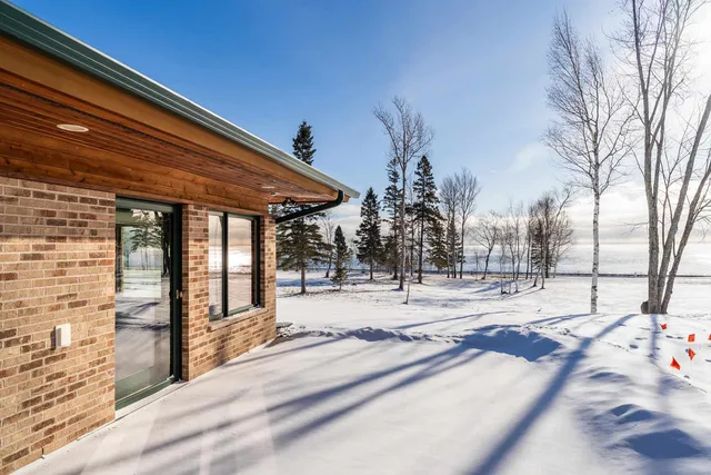 $947,500 | 8357 Congdon Boulevard, Unit 7, Duluth, MN 55804