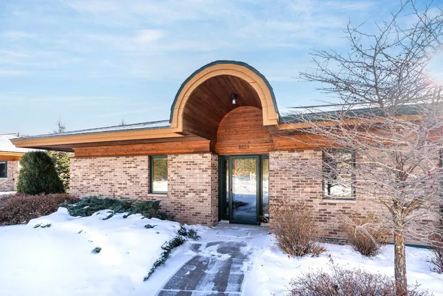 $947,500 | 8357 Congdon Boulevard, Unit 7, Duluth, MN 55804