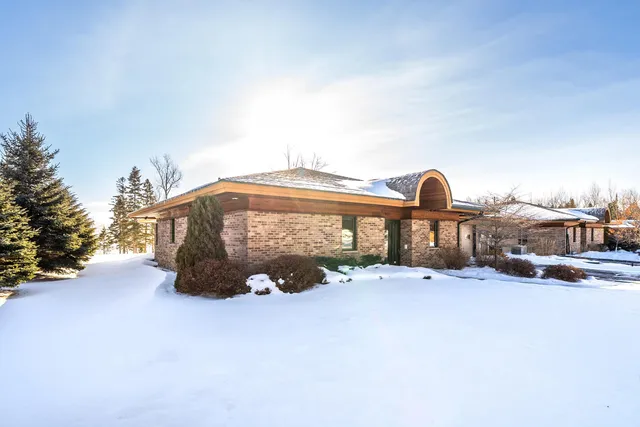 $947,500 | 8357 Congdon Boulevard, Unit 7, Duluth, MN 55804