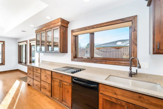 $947,500 | 8357 Congdon Boulevard, Unit 7, Duluth, MN 55804